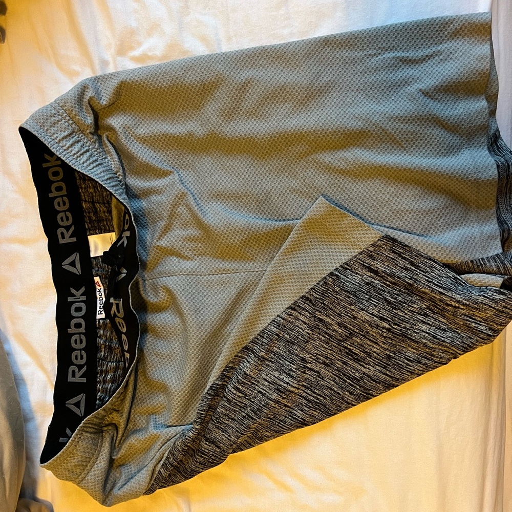 Reebok Athletic Shorts size L